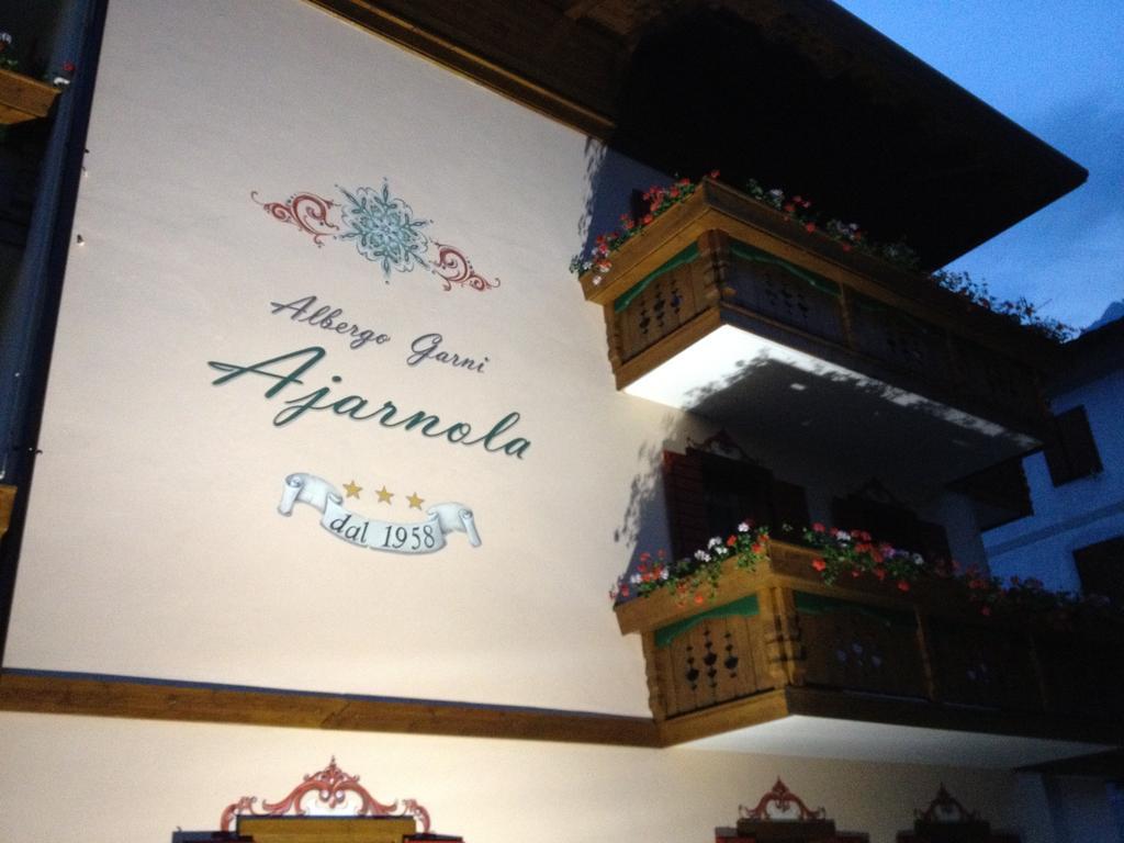 Albergo Garni Ajarnola Auronzo di Cadore Exterior photo